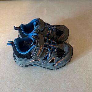 Merrell kids shoes- size 7m- toddler shoes. Like new- no box